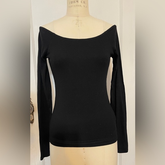 Show Me Your MuMu Black Marnie Top sz Medium - Picture 2 of 5